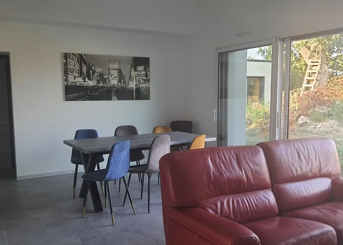 Πανσιόν Meublee Lit 2 Personnes *